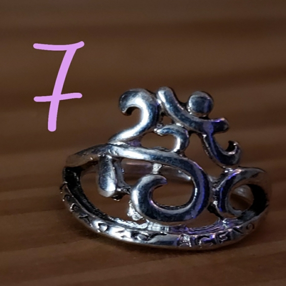 Women's Assorted Rings - Picture 11 of 12